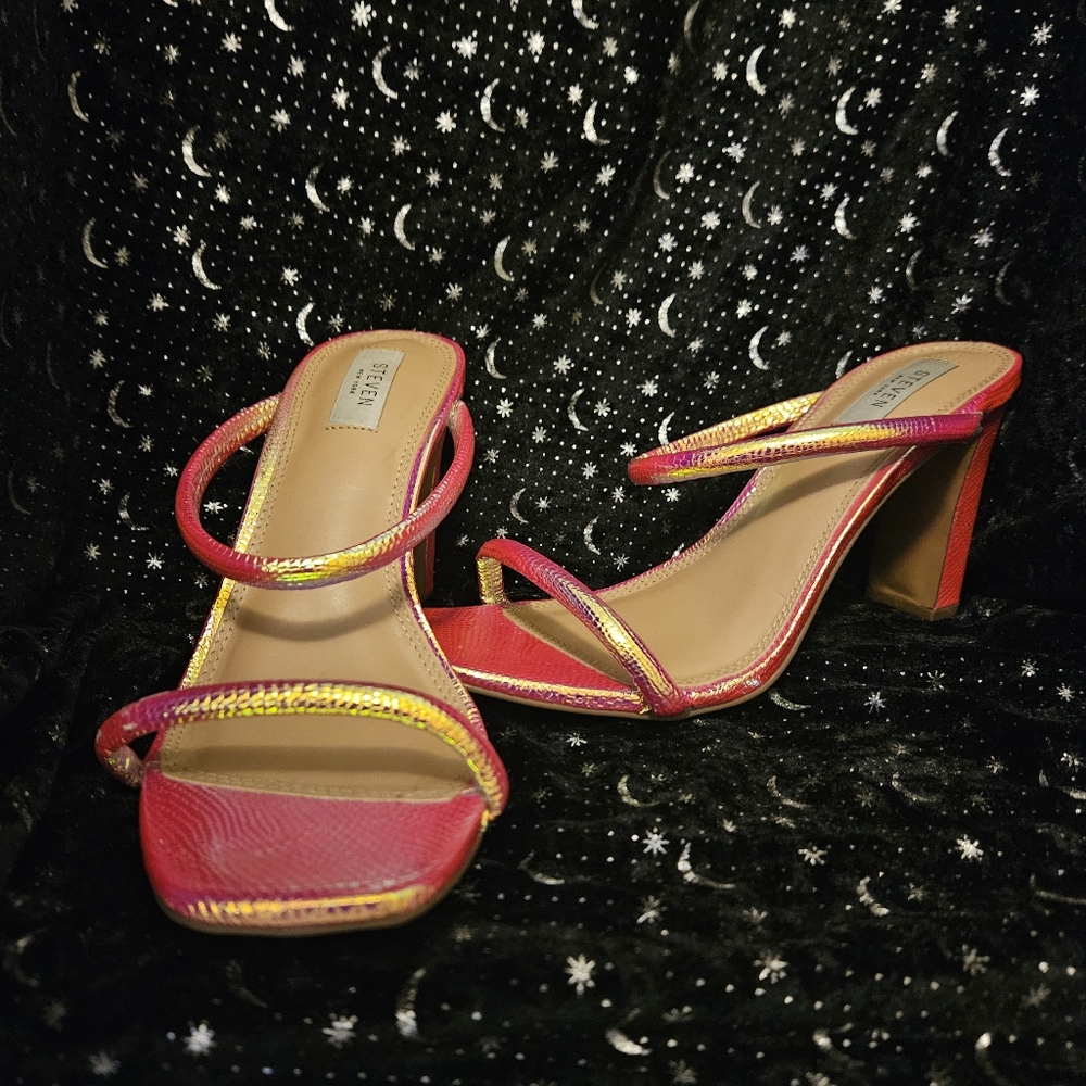 2/$15 Iridescent high heels Steven New York size 9 1/2